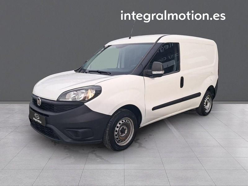 Blanco Usado 2019 Fiat Doblò Monovolumen | 8256 € (Precio justo) - Imagen 1/4