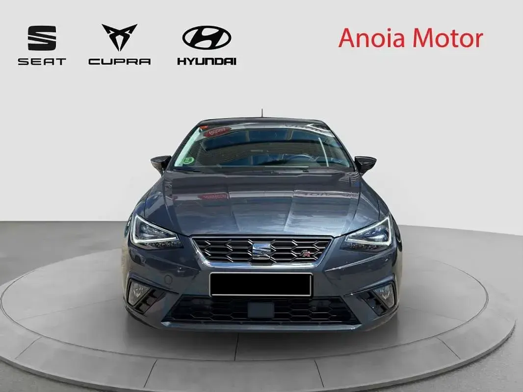 Usado Seat Ibiza FR 116 CV (85 kW) 2019 Gris Utilitario