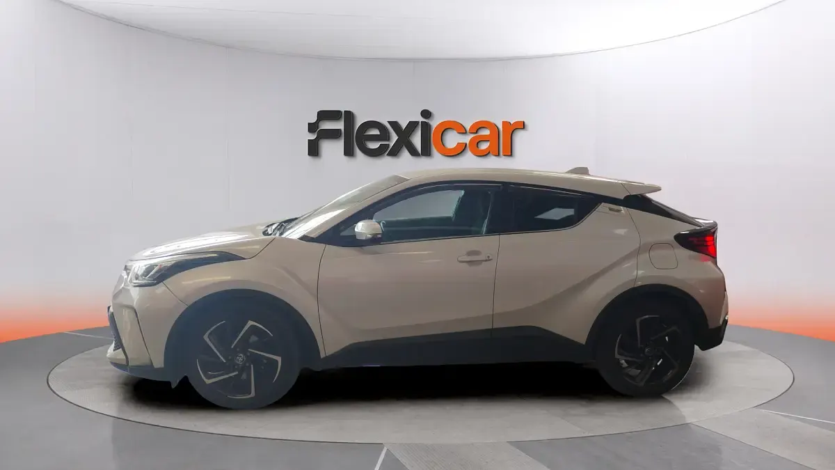 Usado Toyota C-HR Active 122 CV (89 kW) 2022 Blanco SUV