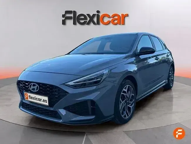 Usado Hyundai i30 N Line 100 CV (73 kW) 2024 Gris