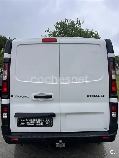 Usado Renault Trafic 120 CV (88 kW) 2019 Blanco Monovolumen