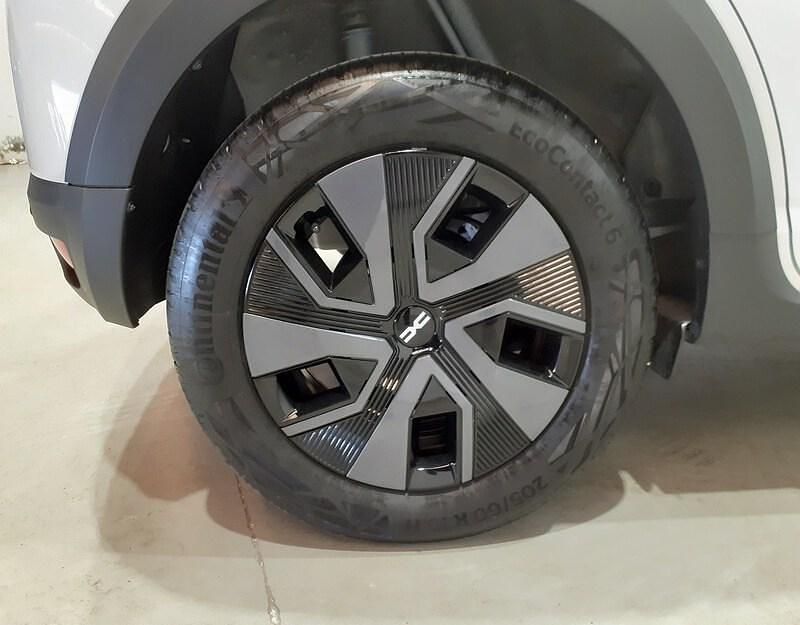 Usado Dacia Sandero Expression 91 CV (66 kW) 2025 Blanco Berlina