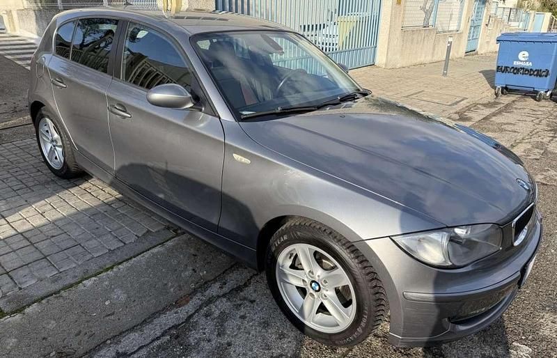 Gris Usado 2009 BMW 118 Utilitario | 6800 € (Precio justo) - Imagen 1/4