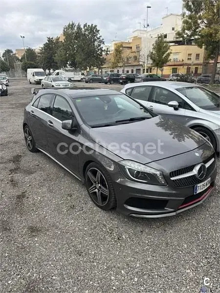 Usado Mercedes A250 AMG line 211 CV (155 kW) 2014 Gris / plata Utilitario