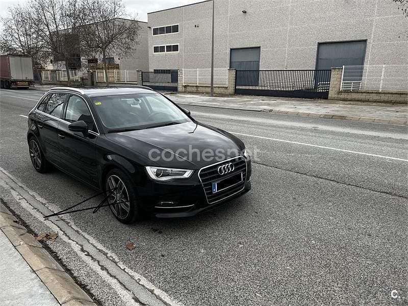 Usado Audi A3 Ambition 105 CV (77 kW) 2014 Negro Berlina