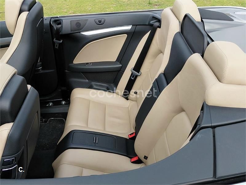 Usado Mercedes E220 Elegance 170 CV (125 kW) 2012 Gris / plata Descapotable
