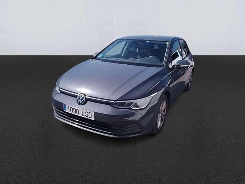 Usado VW Golf VIII Life 116 CV (85 kW) 2021 Gris Utilitario