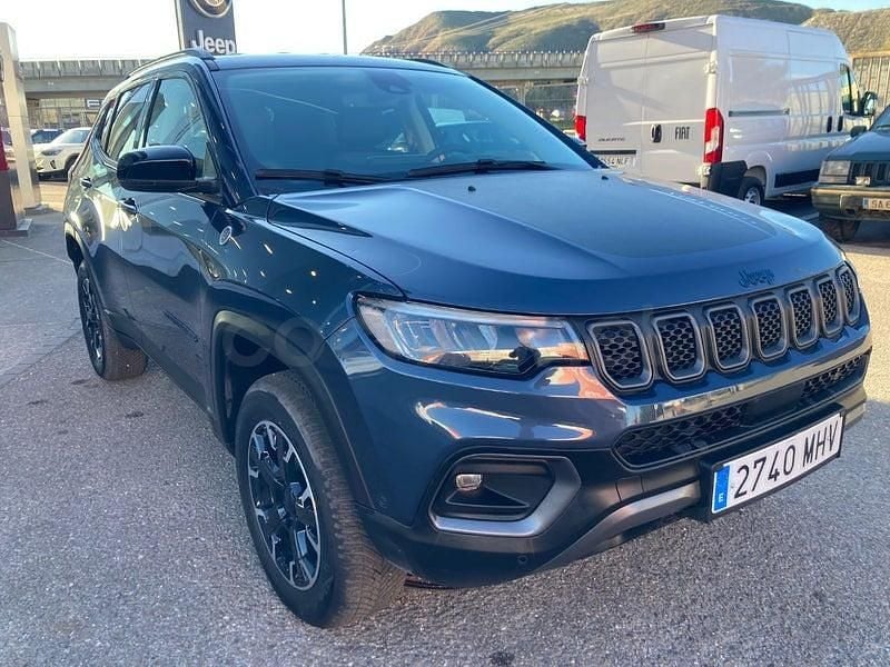 Usado Jeep Compass Trailhawk 240 CV (176 kW) 2023 Azul SUV