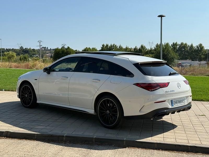 Usado Mercedes CLA250e Shooting Brake 218 CV (160 kW) 2020 Blanco Familiar