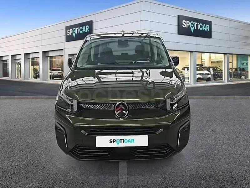 Usado Citroën e-Berlingo 102 CV (75 kW) 2025 Verde Monovolumen
