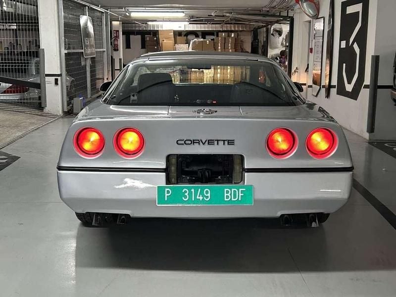 Usado Chevrolet Corvette 208 HP (152 kW) 1984 Prateado Cabrios