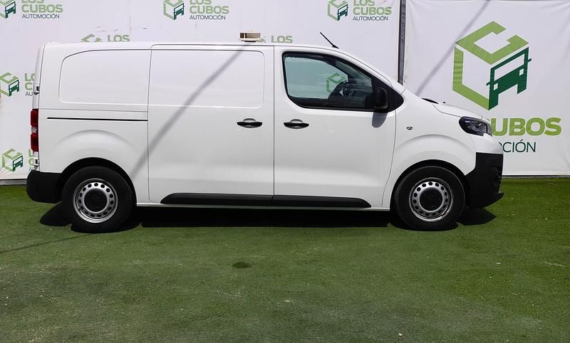 Usado Peugeot Expert Premium 115 CV (84 kW) 2018 Blanco Van
