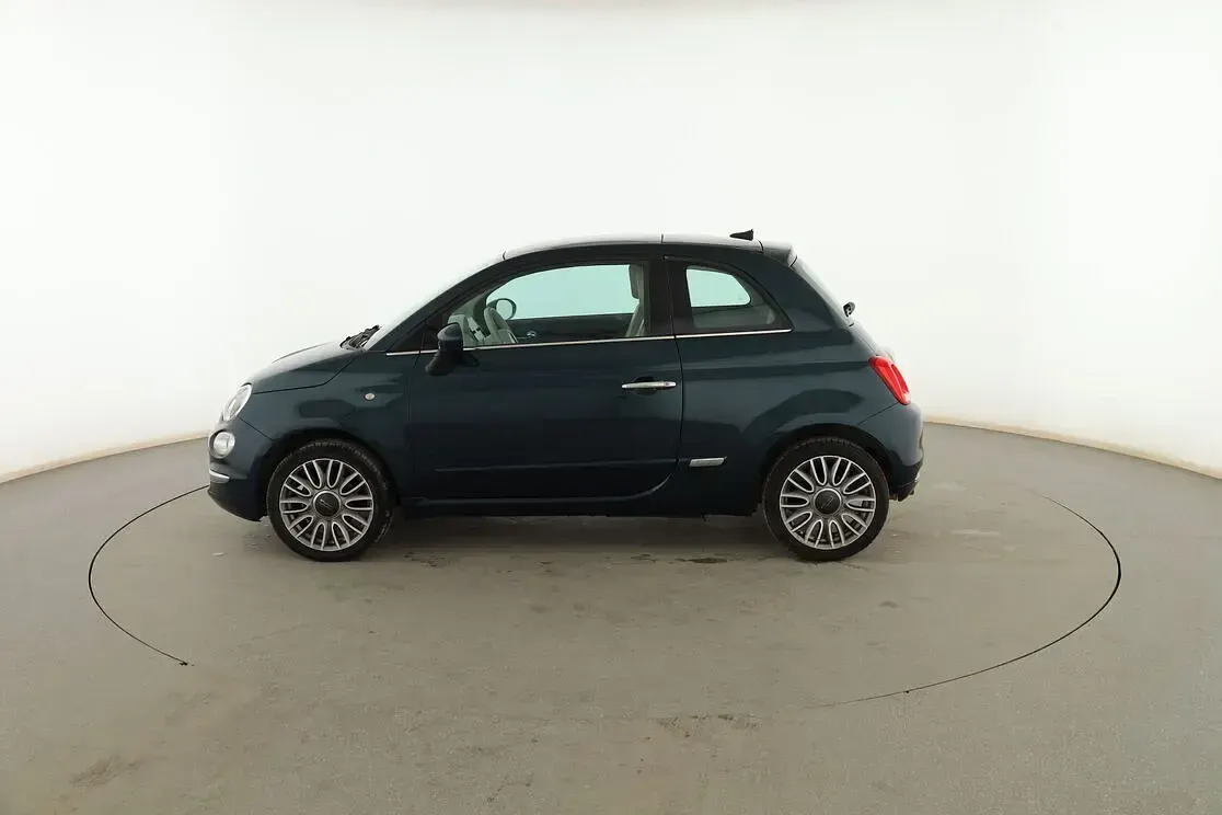 Usado Fiat 500 Lounge 70 CV (51 kW) 2017 Azul Berlina
