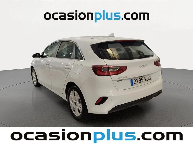 Usado Kia Ceed 136 CV (100 kW) 2023 Blanco Utilitario