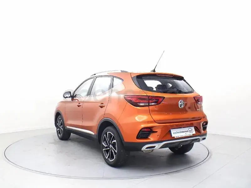 Usado MG ZS Luxury 106 CV (77 kW) 2024 Naranja SUV