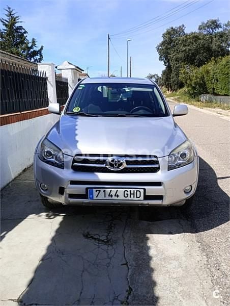 Usado Toyota RAV4 177 CV (130 kW) 2008 Gris / plata SUV