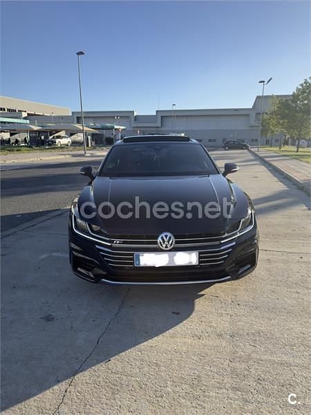 Begagnad VW Arteon R-line 239 HK (175 kW) 2017 Svart Halvkombi