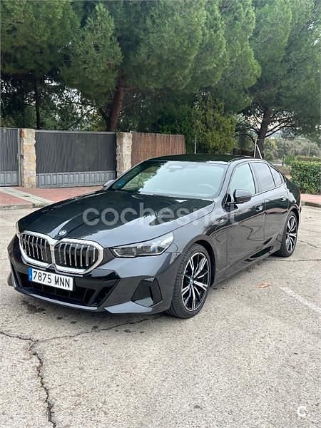 Negro Usado 2024 BMW 530e Comfort Edition Berlina | 48.500 € (Super precio) - Imagen 1/4