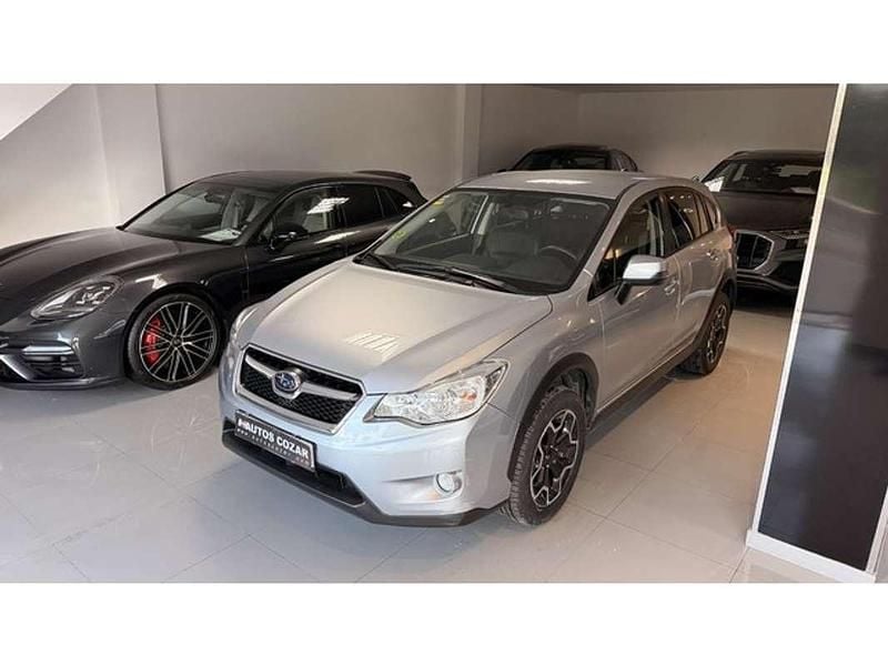 Usado Subaru XV 147 CV (108 kW) 2014 Gris SUV
