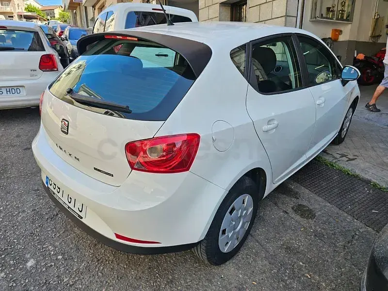 Usado Seat Ibiza Ecomotive 80 CV (58 kW) 2010 Blanco Berlina