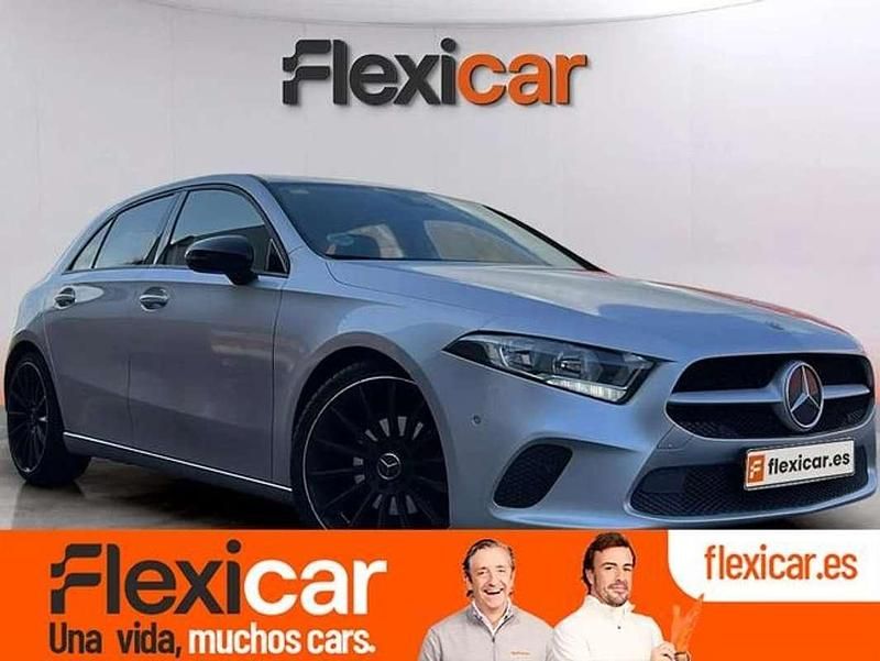 Gris Usado 2022 Mercedes A180 Utilitario | 21.490 € (Precio justo) - Imagen 1/4