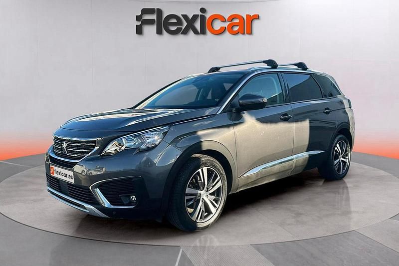 Usado Peugeot 5008 Allure 165 CV (121 kW) 2018 Gris Monovolumen
