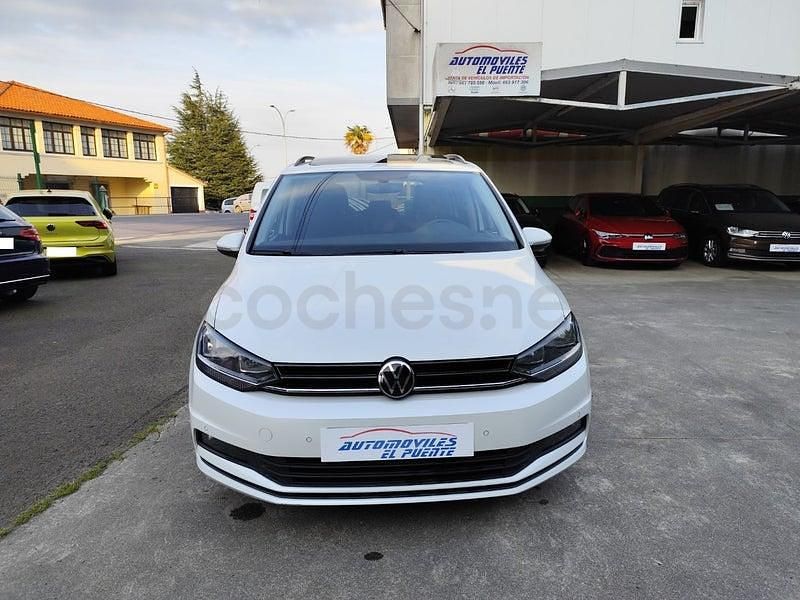 Usado VW Touran Sportline 122 CV (89 kW) 2021 Blanco Monovolumen