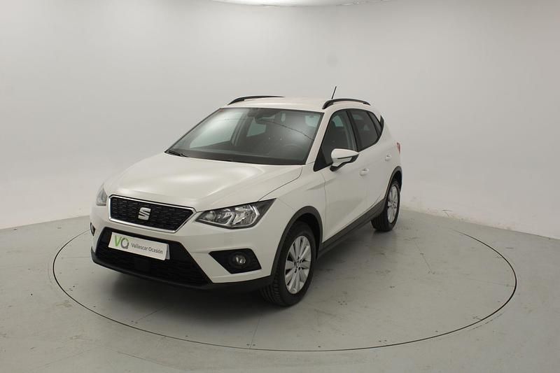Usado Seat Arona Ecomotive 95 CV (69 kW) 2018 Blanco SUV