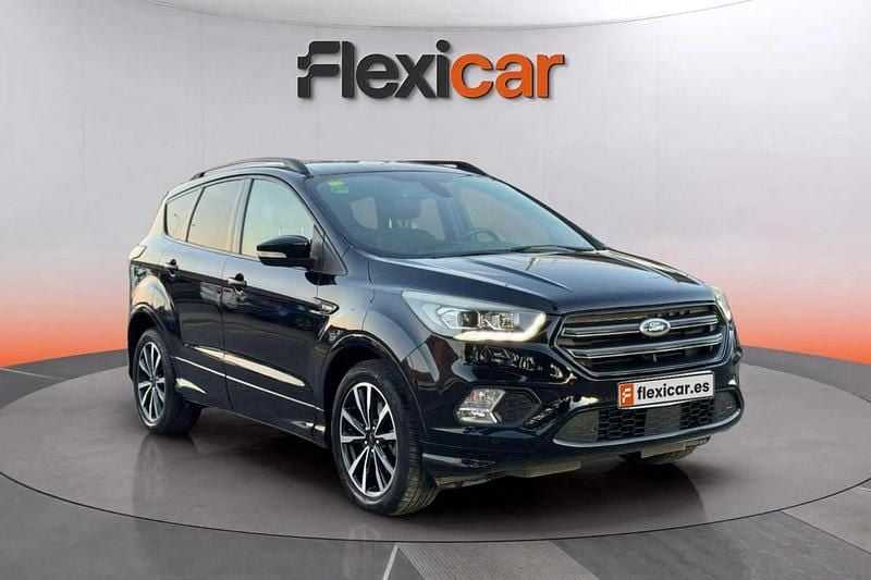 Negro Usado 2018 Ford Kuga ST-Line SUV | 12.590 € (Super precio) - Imagen 1/4