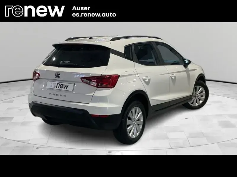 Usado Seat Arona Ecomotive 95 CV (69 kW) 2017 Blanco SUV