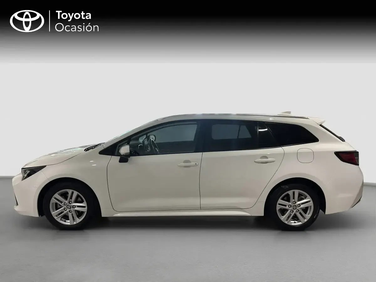 Usado Toyota Corolla Active 122 CV (89 kW) 2022 Blanco Familiar