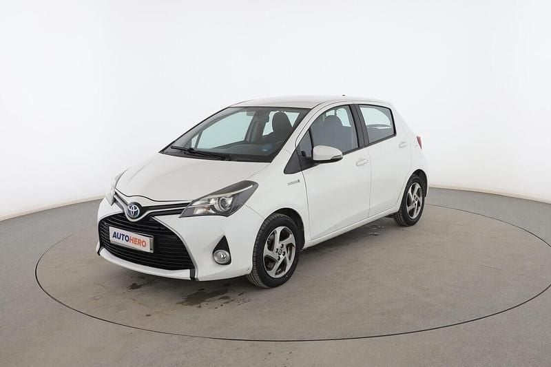 Blanco Usado 2016 Toyota Yaris Hybrid Active Utilitario | 11.199 € (Precio justo) - Imagen 1/3