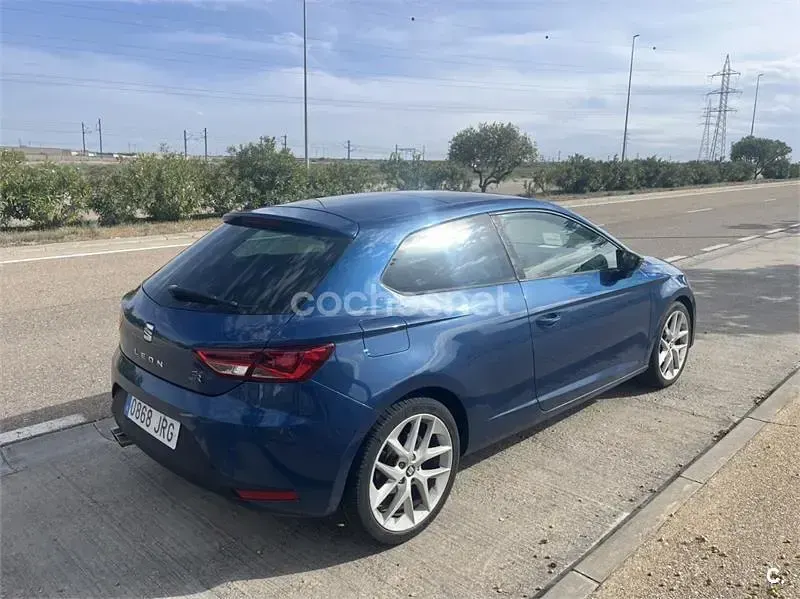 Usado Seat Leon Style 150 CV (110 kW) 2016 Azul Berlina