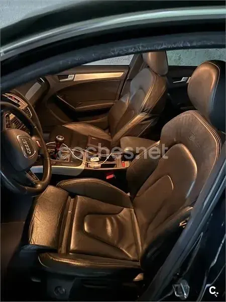 Usado Audi A4 143 CV (105 kW) 2010 Negro Familiar