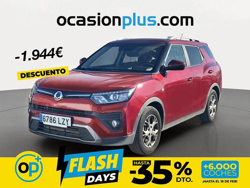 Usado Ssangyong (KGM) Tivoli 163 CV (119 kW) 2022 Rojo SUV
