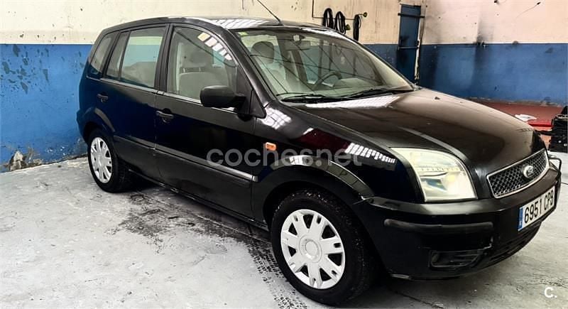 Usado Ford Fusion Trend 80 CV (58 kW) 2003 Negro Berlina