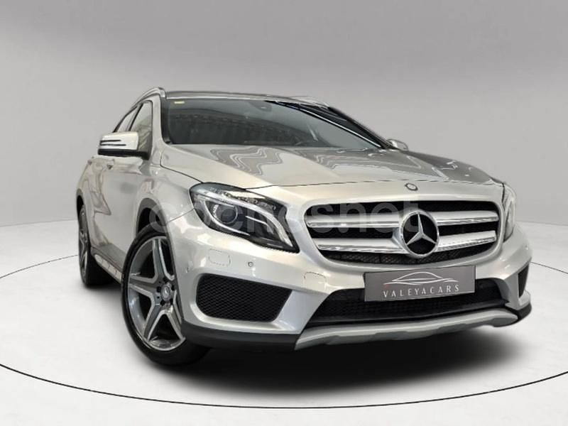 Gris / plata Usado 2016 Mercedes GLA200 AMG line SUV | 21.490 € (Caro) - Imagen 1/4