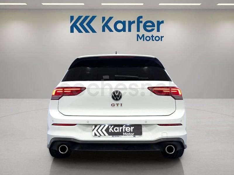 Usado VW Golf VIII GTI 245 CV (180 kW) 2021 Blanco Berlina