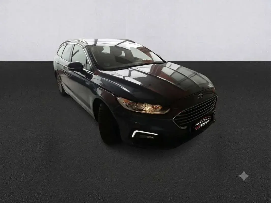 Usado Ford Mondeo Titanium 150 CV (110 kW) 2021 Azul Familiar