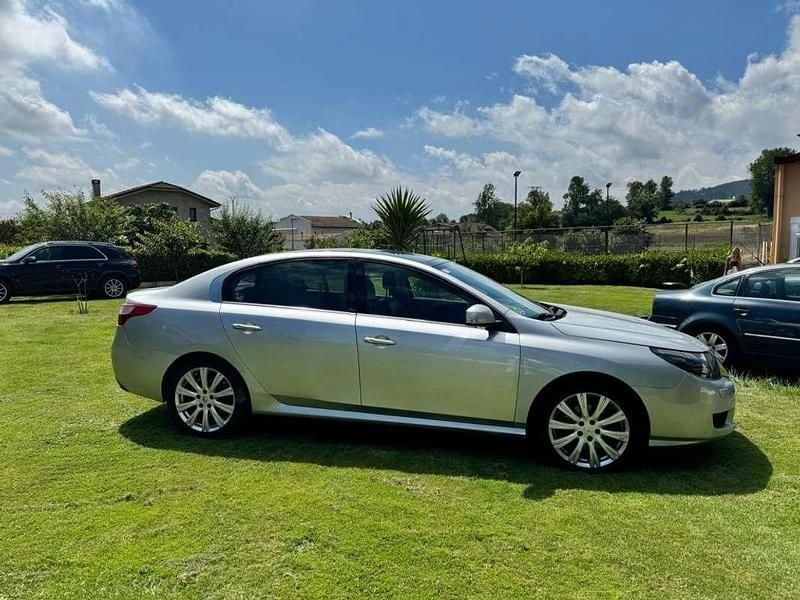 Usado Renault Latitude Initiale 241 CV (177 kW) 2011 Gris Berlina