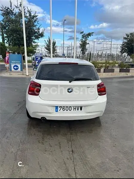 Usado BMW 116 116 CV (85 kW) 2014 Blanco Utilitario