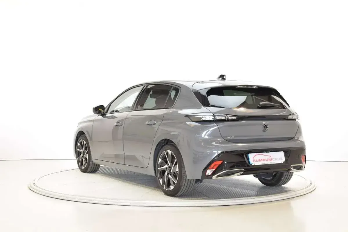 Usado Peugeot 308 Allure 131 CV (96 kW) 2024 Gris Utilitario