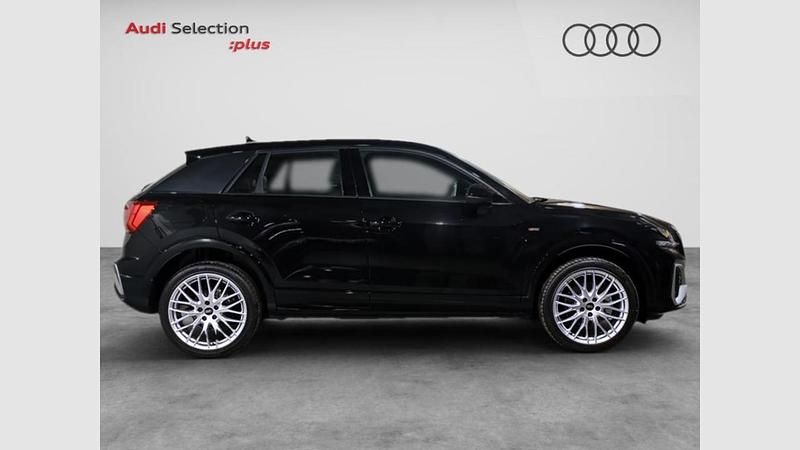 Usado Audi Q2 150 CV (110 kW) 2024 Gris daytona efecto perla SUV
