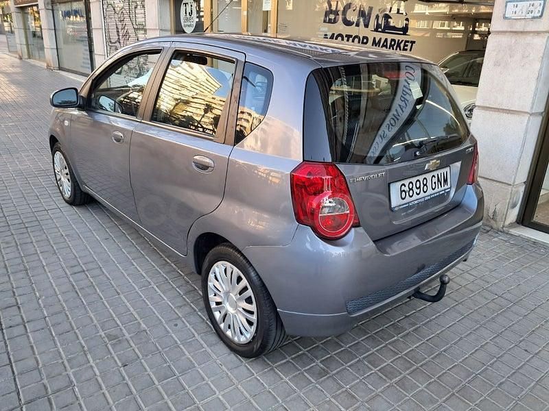 Usado Chevrolet Aveo LS 84 CV (61 kW) 2009 Gris / plata Berlina