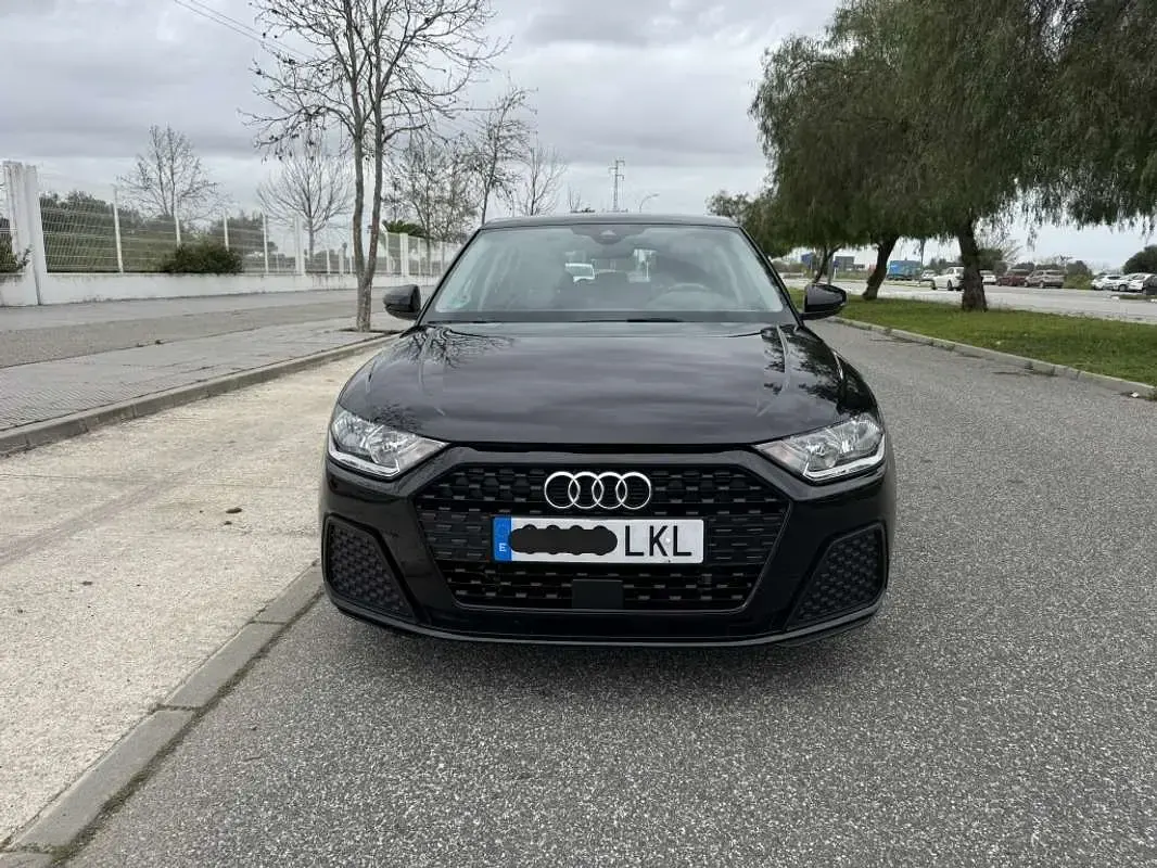 Usado Audi A1 95 CV (69 kW) 2020 Negro SUV
