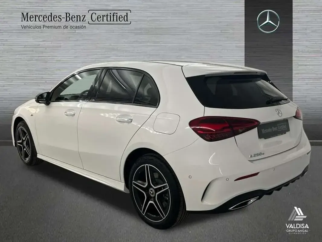 Usado Mercedes A250 218 CV (160 kW) 2025 Berlina