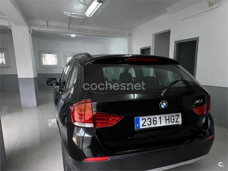 Usado BMW X1 143 CV (105 kW) 2011 Negro SUV