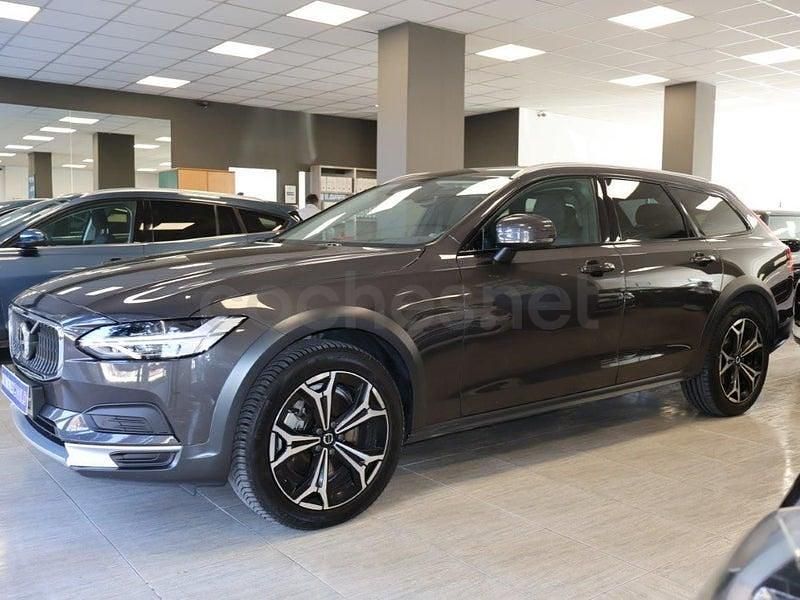 Usado Volvo V90 CC Ultimate 197 CV (144 kW) 2022 Gris / plata Familiar