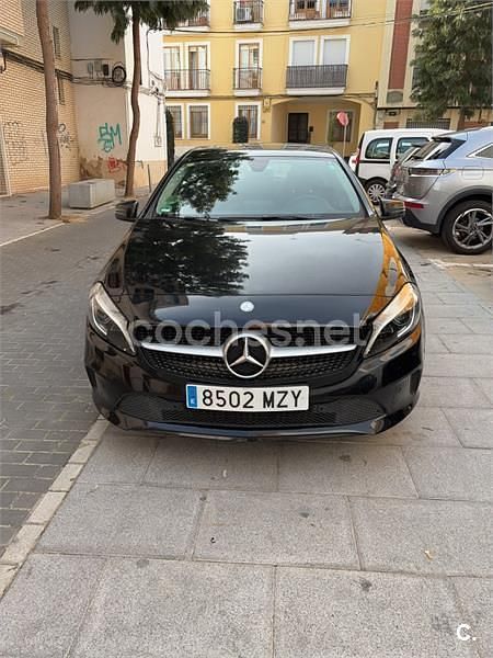 Usado Mercedes A200 AMG line 136 CV (100 kW) 2017 Negro Berlina