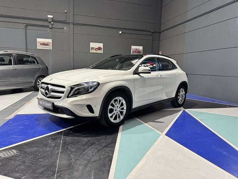 Usado Mercedes GLA200 Style 156 CV (114 kW) 2014 Blanco SUV